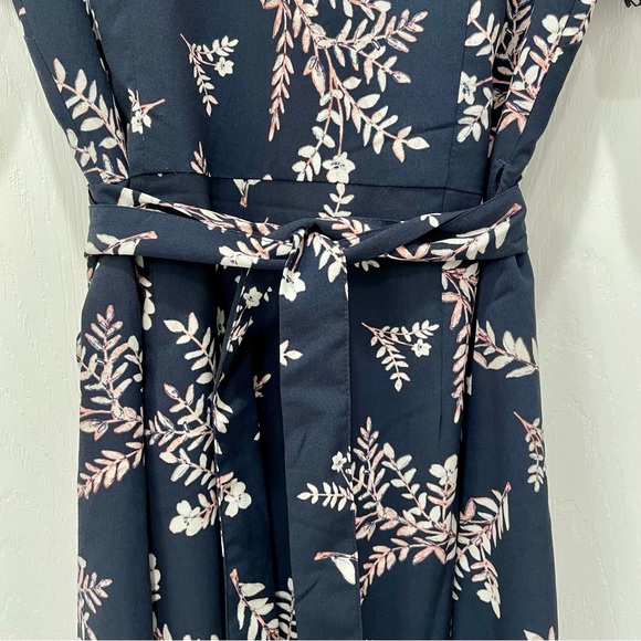 Banana Republic Floral Wrap Dress - Picture 8 of 15